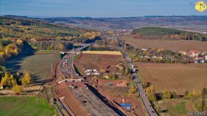Rozestavěný úsek dálnice D6 Petrohrad - Lubenec (I. etapa) v listopadu 2025. Foto: Jan Banán Svoboda