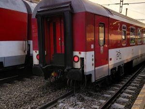 Vykolejení vozu v Košicích.
Zdroj: ZSSK