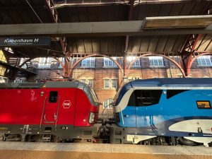 ComfortJet ČD a Siemens Vectron v Kodani. Foto: České dráhy