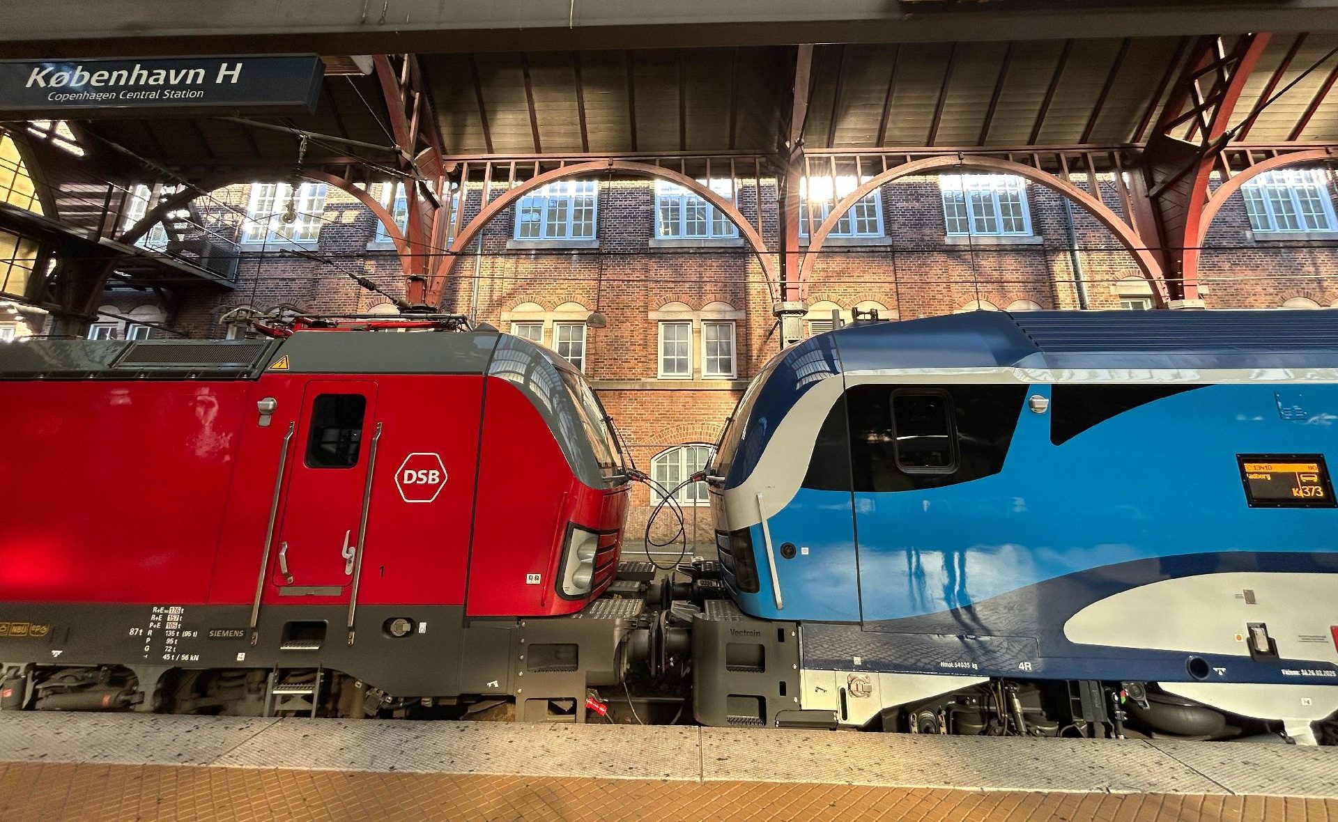 ComfortJet ČD a Siemens Vectron v Kodani. Foto: České dráhy