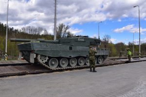 Transport vojenské techniky.
Zdroj: 73. tankový prapor