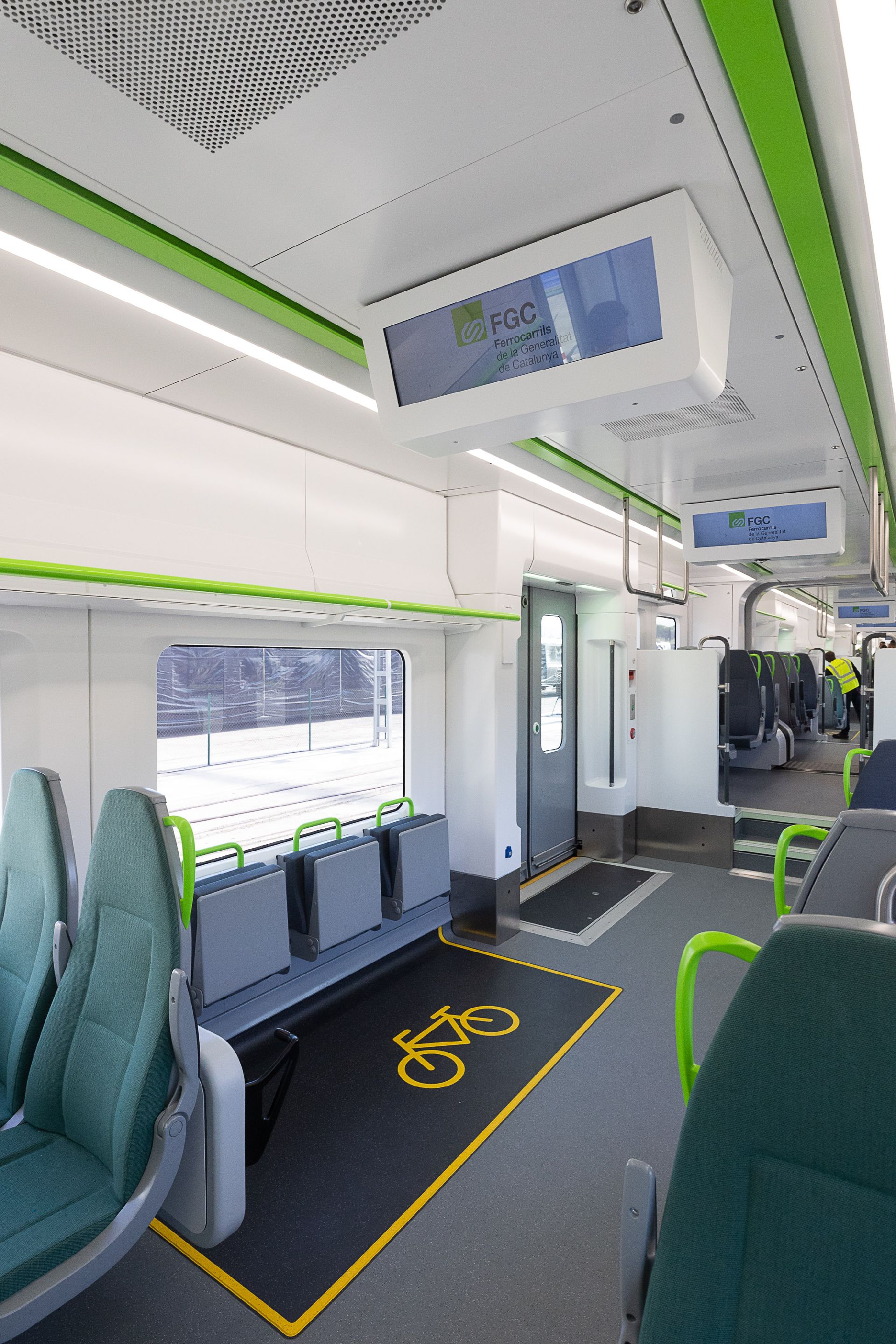 Nová jednotka Alstom Coradia Stream pro spojení Barcelony a letiště El Prat. Foto: Alstom