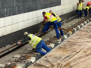 Posunutí kolejnice.
Foto: Zdopravy.cz / Vojtěch Očadlý