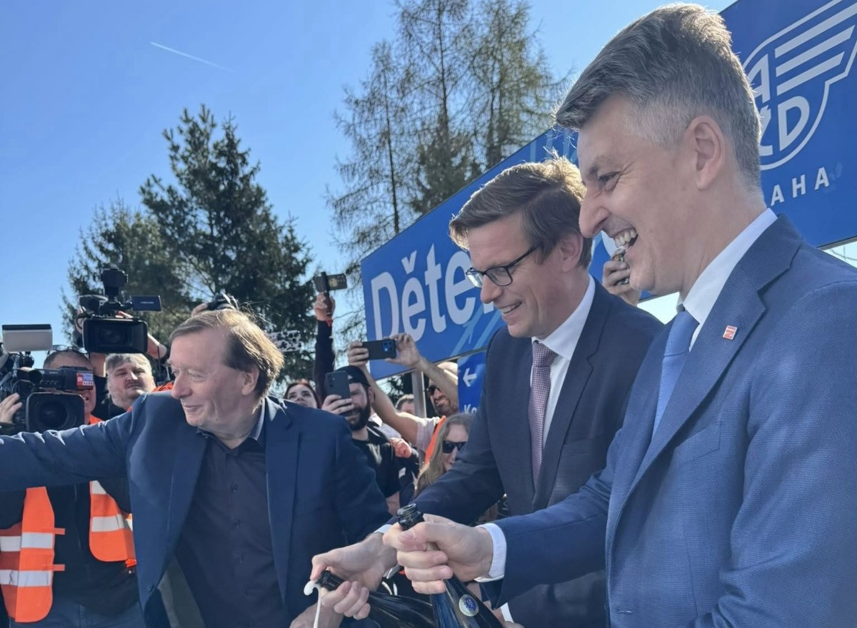 Generální ředitel Správy železnic Jiří Svoboda a ministr dopravy Martin Kupka na akci společnosti AŽD. Foto: AŽD Praha