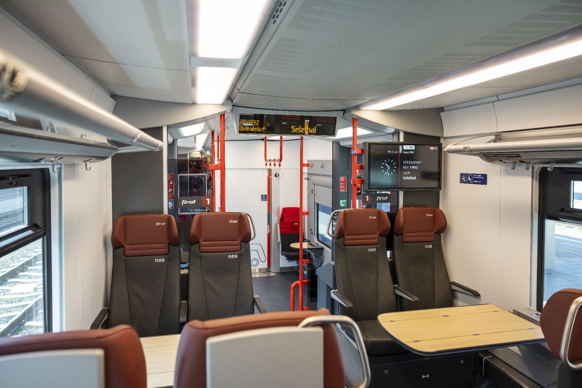 První třída v jednotce Desiro ML pro vlaky Interregio. Foto: ÖBB