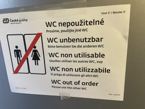 Jižní expres a nepoužitelné WC v 1. třídě (listopad 2025). Autor: Zdopravy.cz/Jan Šindelář