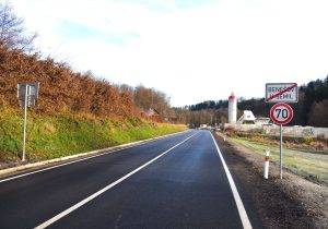 Opravená silnice II/292 u Benešova u Semil. Foto: Liberecký kraj