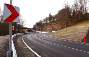 Opravená silnice II/292 u Benešova u Semil. Foto: Liberecký kraj