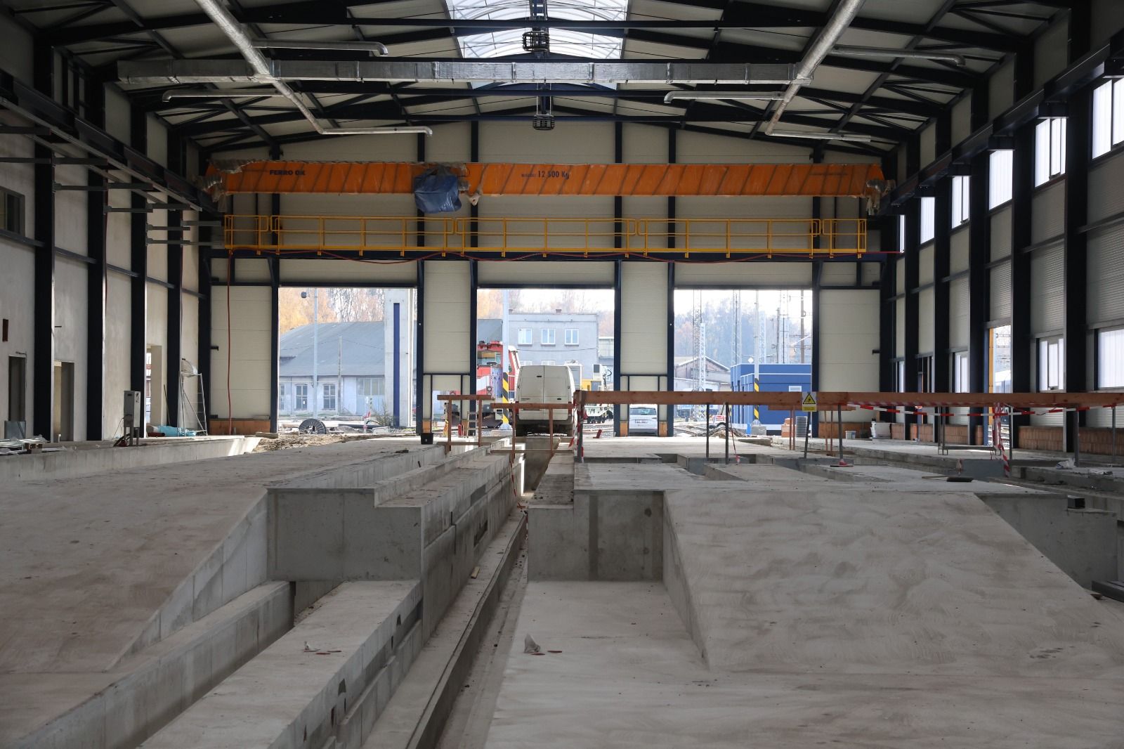 Stavba nové servisní haly ČD v Chebu (listopad 2025). Pramen: České dráhy