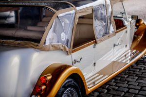 Napodobenina historického vozu pro okružní jízdy po Praze. Foto: Prague Old Car