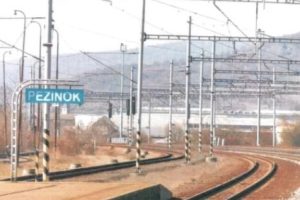 Překrývaní návěstidel v Pezinku. Zdroj: Dopravný úrad