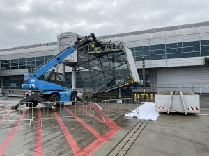 Práce na modernizaci stání u prstu C na Letišti Praha. Pramen: Strabag