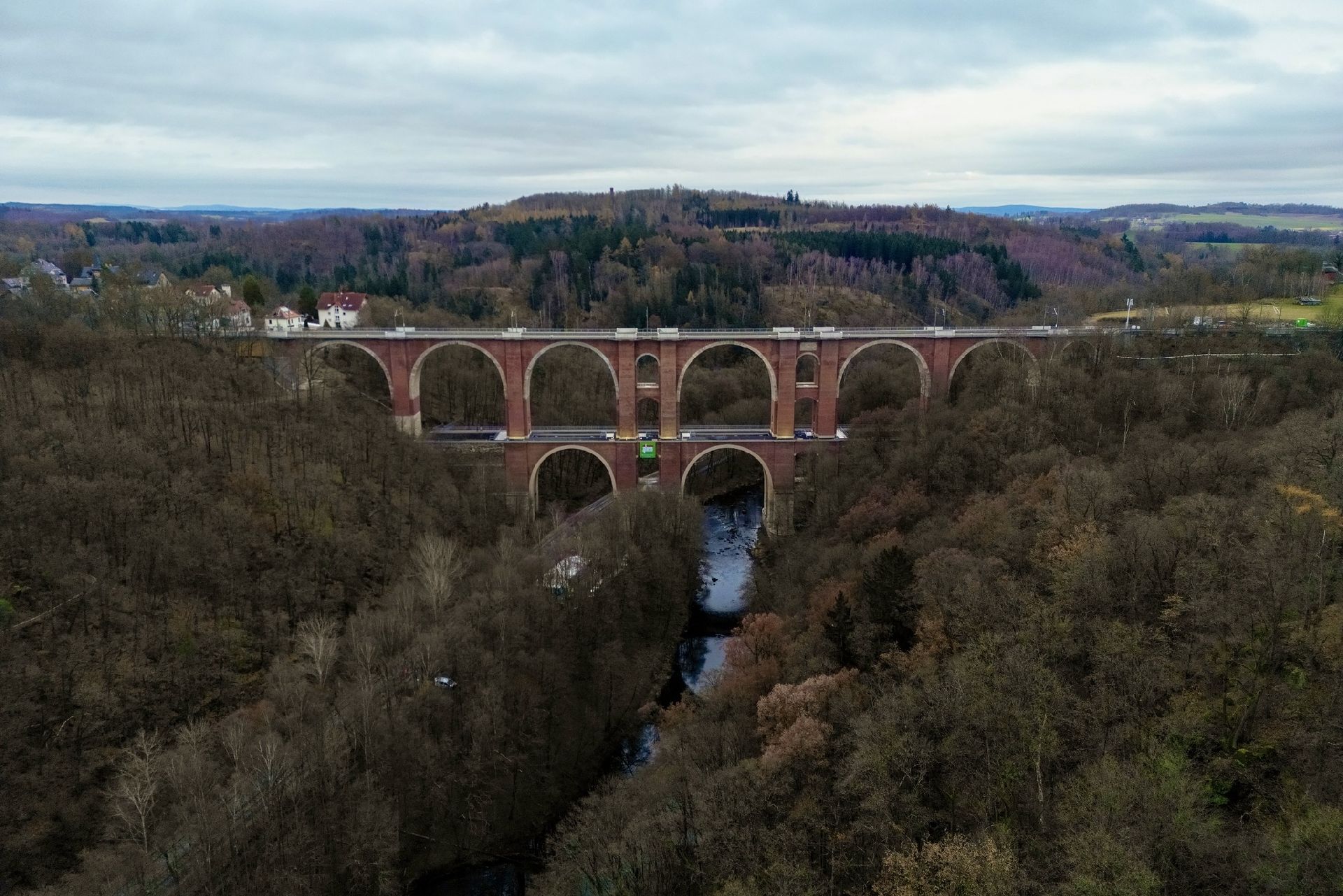 Opravený Elstertalbrücke. Foto: Vogtlandkreis