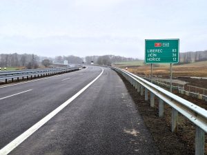 Nově otevřený úsek dálnice D35. Foto: ŘSD