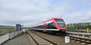 Jednotka Stadler GTW v Sedlci. Foto: Dominik Mazel / Kordis JMK