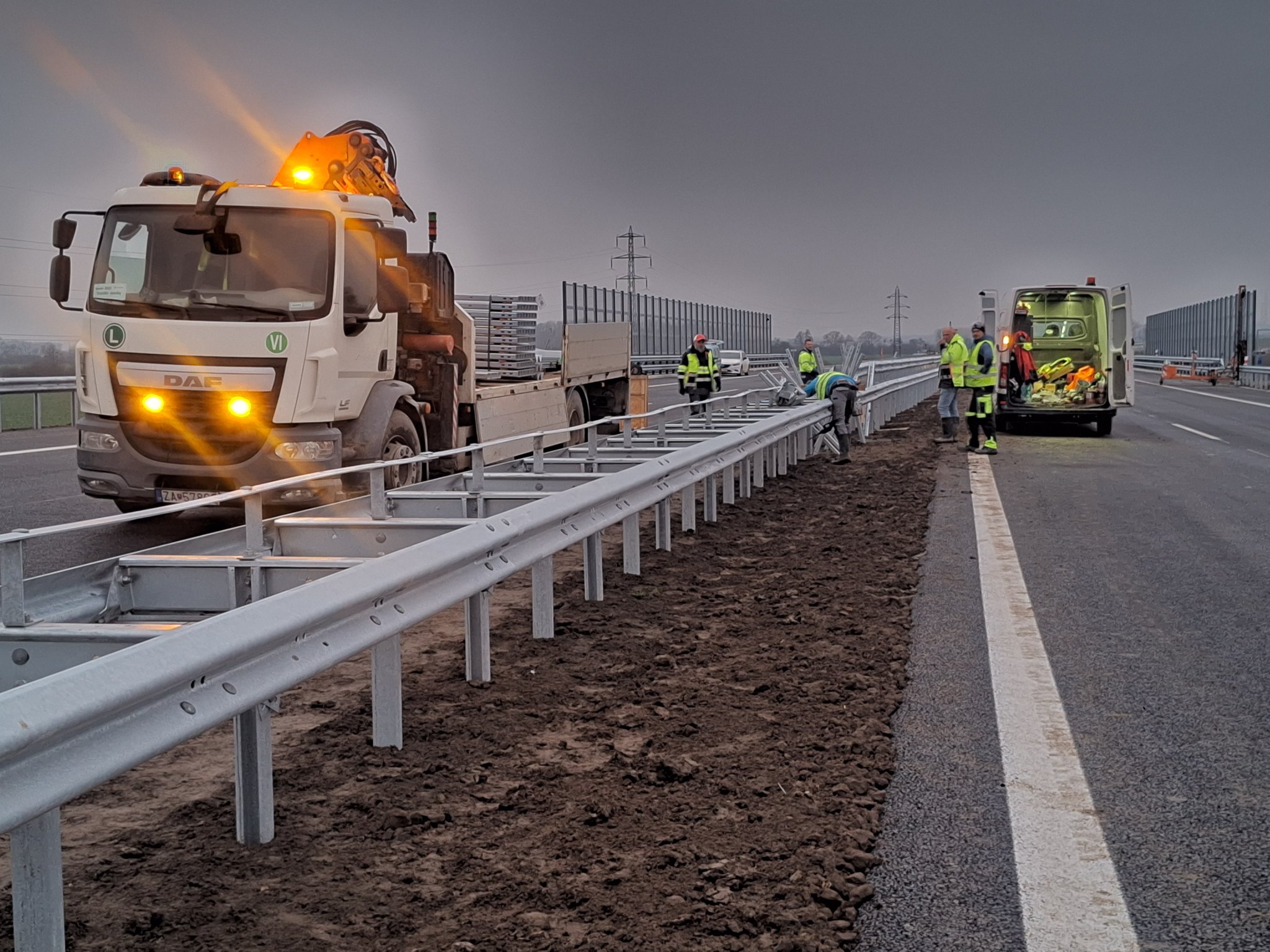 Finiš na stavbě D1 Přerov - Říkovice. Zdroj: ŘSD