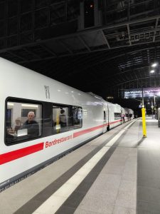 První spoj ICE-L v pravidelném provozu. Foto: Talgo