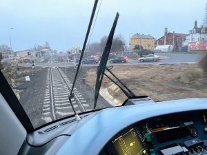 První vlak na po dlouhé výluce na trati z Liberce do Žitavy.  Příjezd od Liberce do Hrádku nad Nisou. Foto: Jan Sůra / Zdopravy.cz