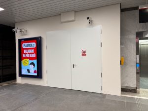 Reklamní smog na Pankráci.
Foto: Zdopravy.cz / Vojtěch Očadlý