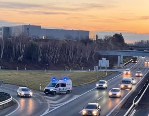 Inspekce silniční dopravy v akci na D11. Autor: Zdopravy.cz/Ondřej Kubala