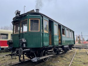 Komarek. Z komína se zakouřilo po více než čtyřech letech. Autor: Zdopravy.cz/Jan Šindelář