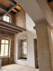 Rekonstrukce interiérů výpravní budovy na Kovářské. Pramen: Archiv Štěpána Macháčka