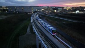 Nový most pro linku metra 18 v metropolitní oblasti Paříže. Foto: Laurent Grandguillot / Grand Paris Express