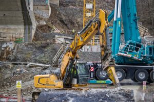 Demolice mostu Šmejkalka (prosinec 2025). Pramen: FB Pavel Švestka s.r.o.