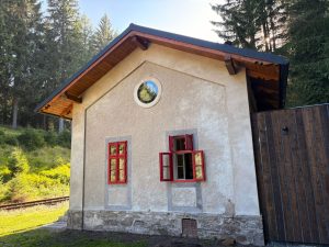 Opravená vechtrovna slouží k turistickému ubytování, Pramen: Archiv Štěpána Macháčka