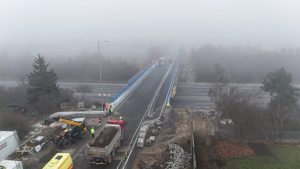 Zatěžovací zkouška nového mostu u Jiren. Foto: Krajská správa a údržba silnic Středočeského kraje