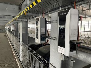 Firemní wallboxy pro zaměstnance. Foto: Radek Šindel