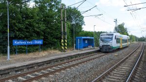 Zastávka Karlovy Vary-Dvory. Foto: jkl/mapy.com