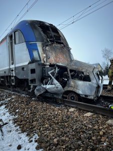 Nehoda na přejezdu v Błonie. Foto: OSP Błonie