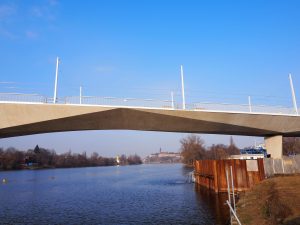 Dokončovaný pražský Dvorecký most (21. leden 2026). Foto: Zdopravy.cz, Jan Nevyhoštěný