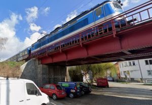Železniční most přes Filipínského ulici v Brně. Foto: Google Street View