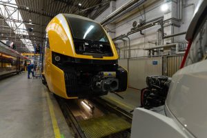 Nová jednotka od Pesa Bydgoszcz pro RegioJet na linku R9 Praha - Brno. Foto: RegioJet / PESA