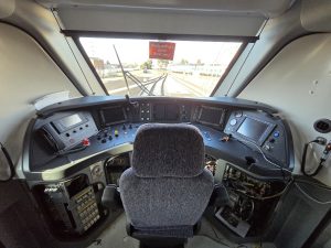 Jednotka Alstom Coradia Max na zkušebním okruhu VUZ ve Velimi. Foto: Zdopravy.cz / Jan Nevyhoštěný