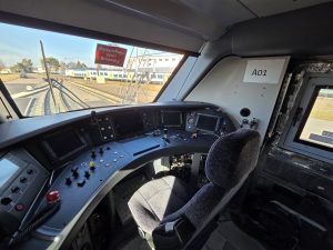 Jednotka Alstom Coradia Max na zkušebním okruhu VUZ ve Velimi. Foto: Zdopravy.cz / Jan Nevyhoštěný