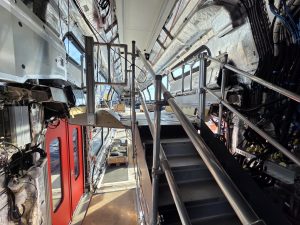 Jednotka Alstom Coradia Max na zkušebním okruhu VUZ ve Velimi. Foto: Zdopravy.cz / Jan Nevyhoštěný