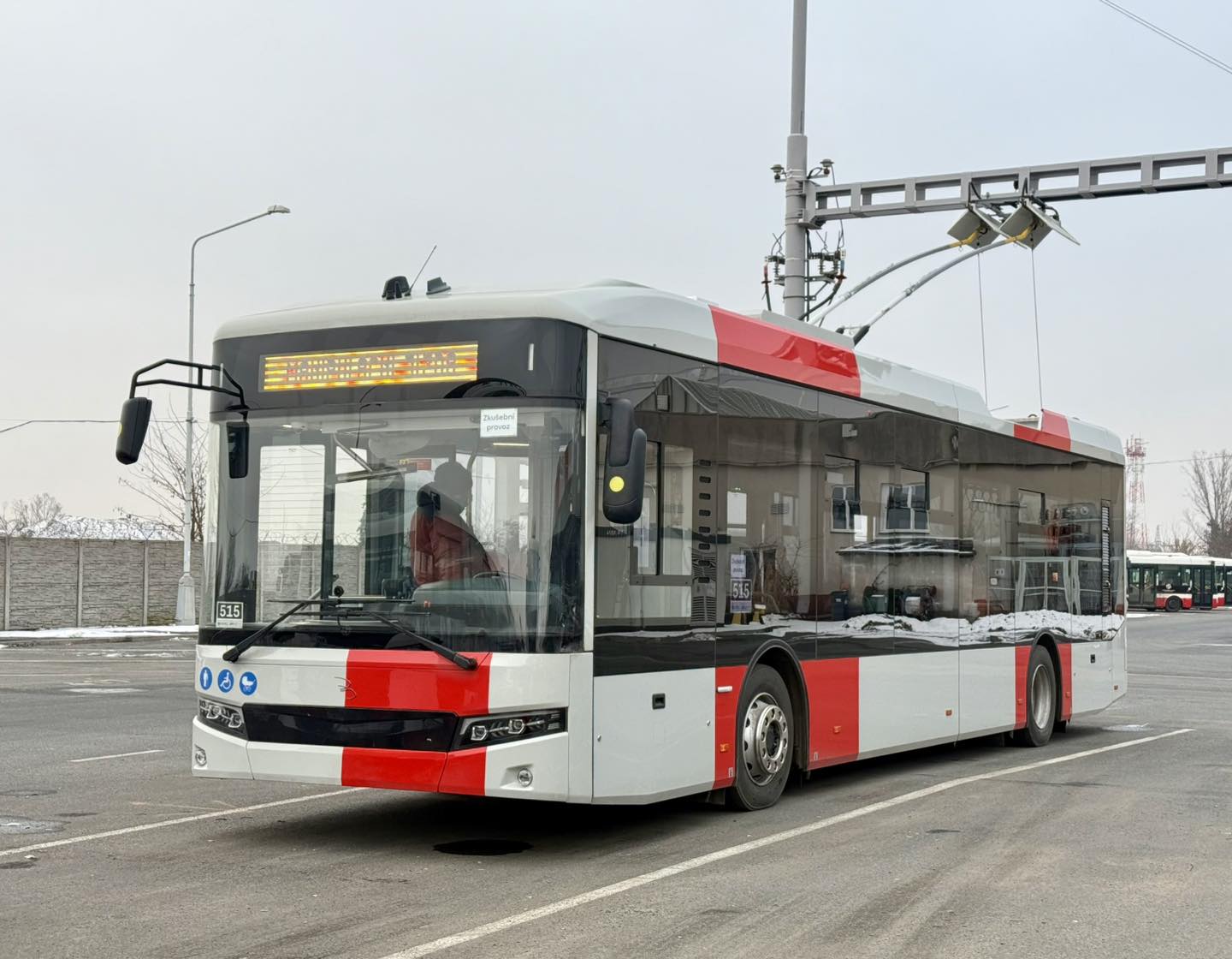 Nový turecký trolejbus Bozankaya SNG 12T na ověřovacích jízdách na severu Prahy. Foto: DPP – Dominika Brabcová