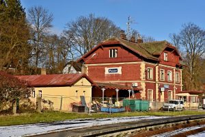 Nádražní budova v Pacově před rekonstrukcí. Foto: Michal Chrást