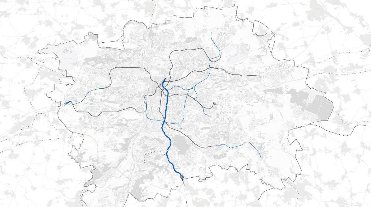 Stávající linky metra (šedě), koridor pro metro D (tučně) a územní rezervy pro prodloužení linek metra (modře). Zdroj: Metropolitní plán IPR 2026