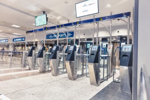 Hraniční kontrola Letiště Praha. Zdroj: Policie ČR