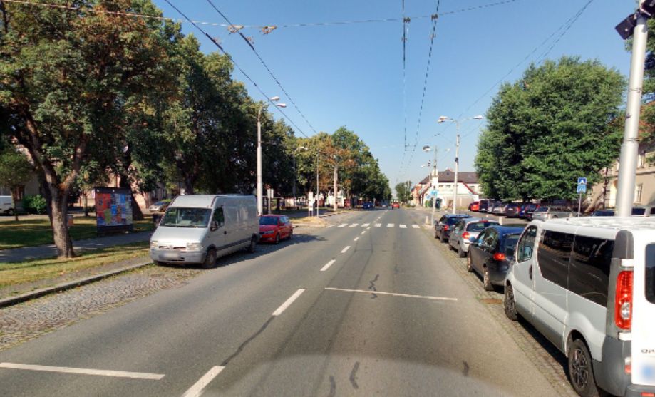 Pražská třída u Denisova náměstí v Hradci Králové. Foto: Mapy.com