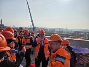 Přestavba Smíchovského nádraží v březnu 2026 a ministr Ivan Bednárik. Foto: Zdopravy.cz / Jan Nevyhoštěný