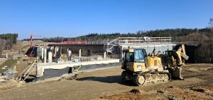 Stavba dálnice D3 na úseku 0312/1 u Kaplice v březnu 2026. Foto: ŘSD