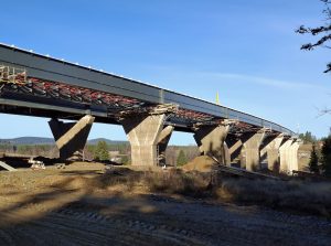 Stavba dálnice D3 na úseku 0312/1 u Kaplice v březnu 2026. Foto: ŘSD
