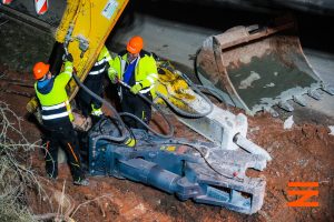 Demolice konstrukce železničního mostu v Petrohradě. Foto: SŽ