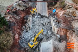 Demolice konstrukce železničního mostu v Petrohradě. Foto: SŽ