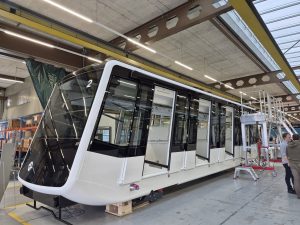 Dokončované vozy lanovky na Petřín v závodě Doppelmayr Group v Oltenu ve Švýcarsku. Foto: DPP - Martin Brejša